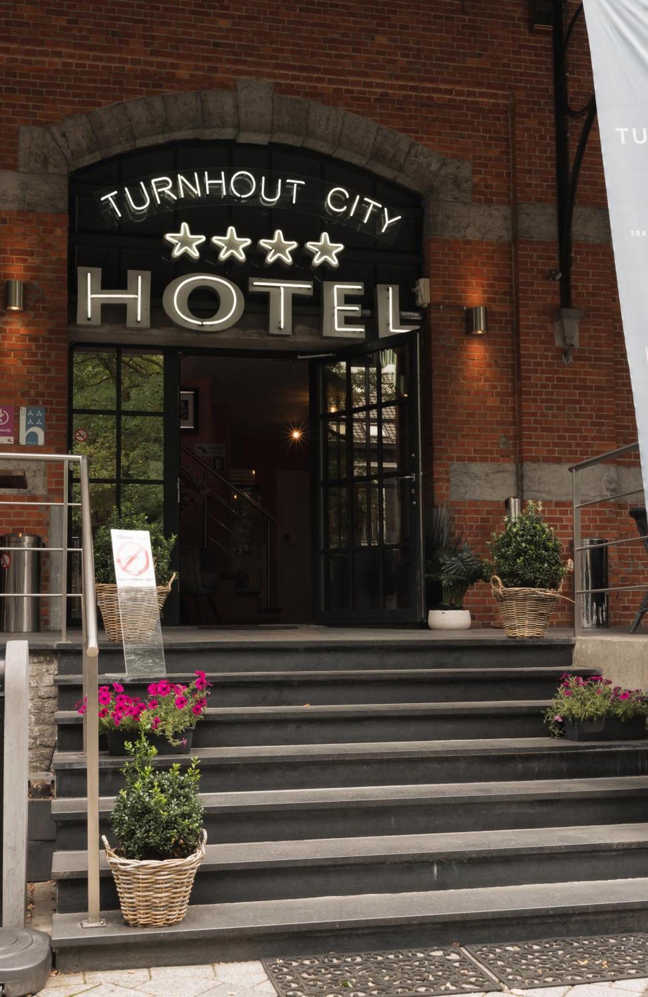 Turnhout City Hotel Bagian luar foto